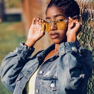 Meet your Posher, Jem